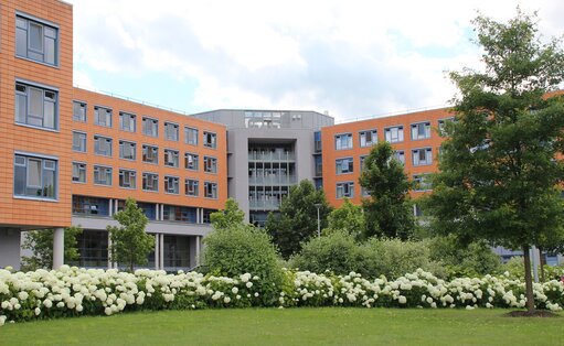 Außenansicht Klinikum Bad Salzungen, Foto: Klinikum Bad Salzungen GmbH